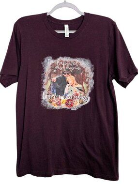 NEW DUTTON RANCH Rip and Beth T-Shirt Top size L DARK MAROON Yellowstone Wheeler